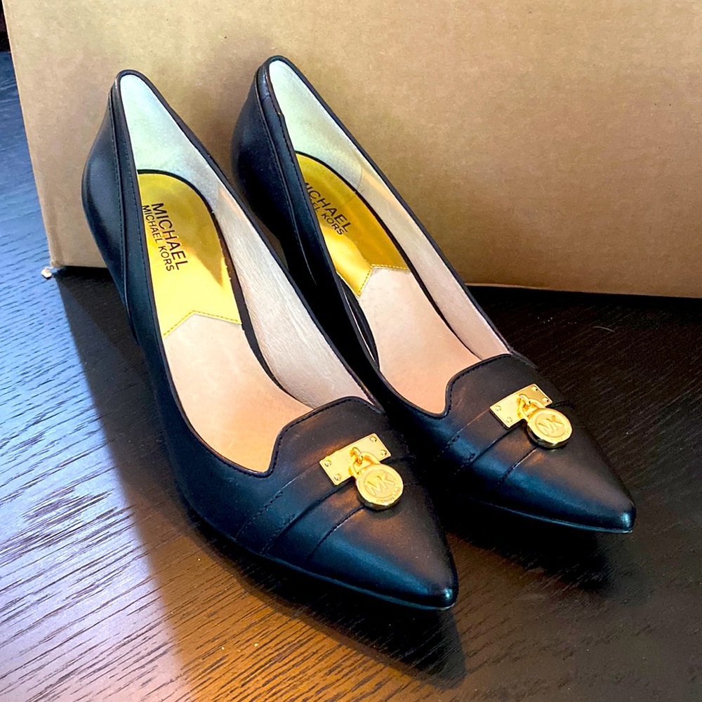 Black Michael Kors Pumps